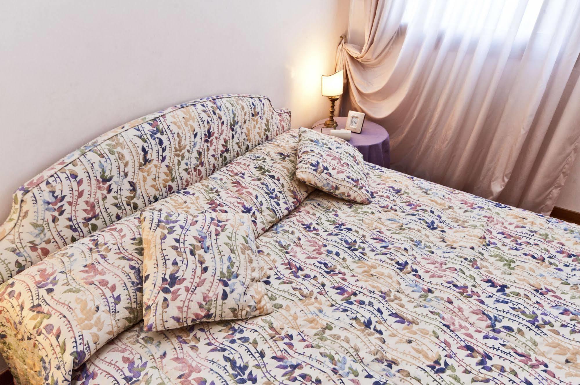Apartment Very In Historical 1600 Palace With Lift A Few Min Walk From San Marco Square Venedig