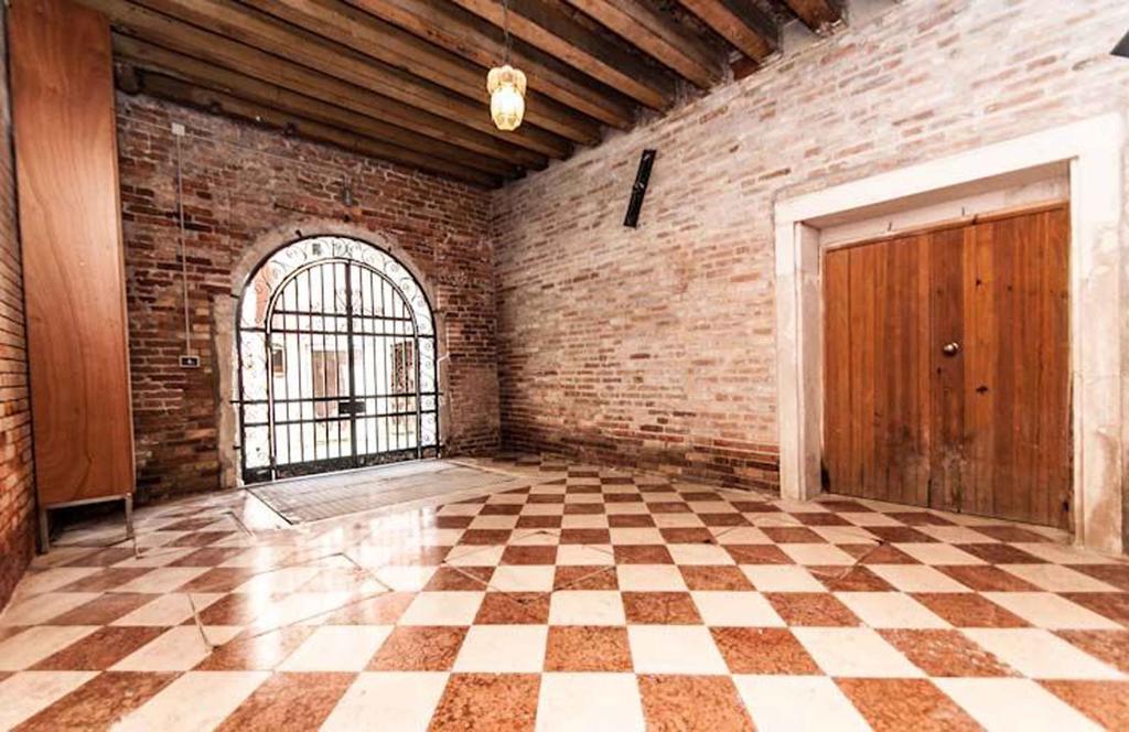 Very In Historical 1600 Palace With Lift A Few Min Walk From San Marco Square Lejlighed
