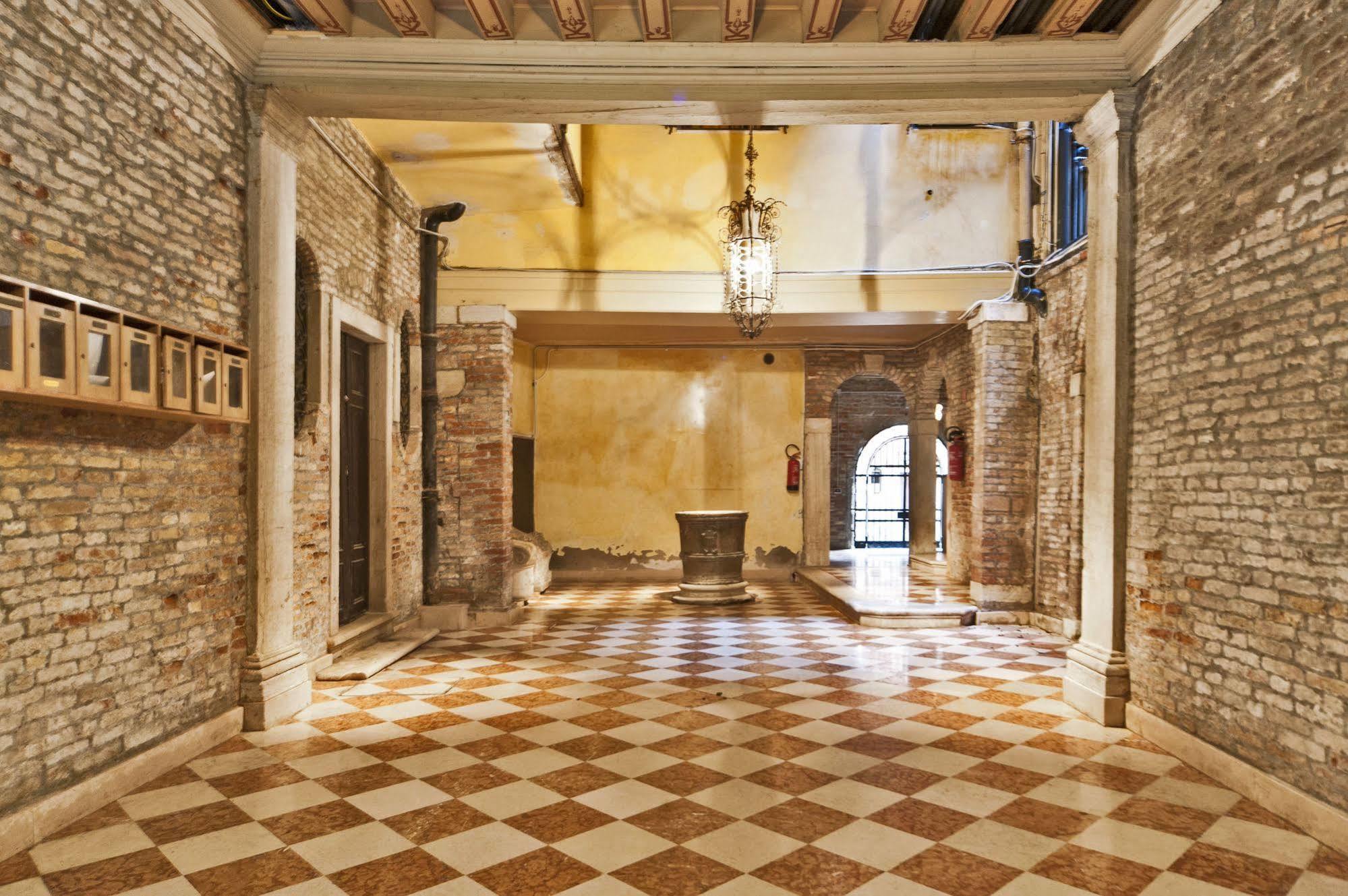 Very In Historical 1600 Palace With Lift A Few Min Walk From San Marco Square * Venedig