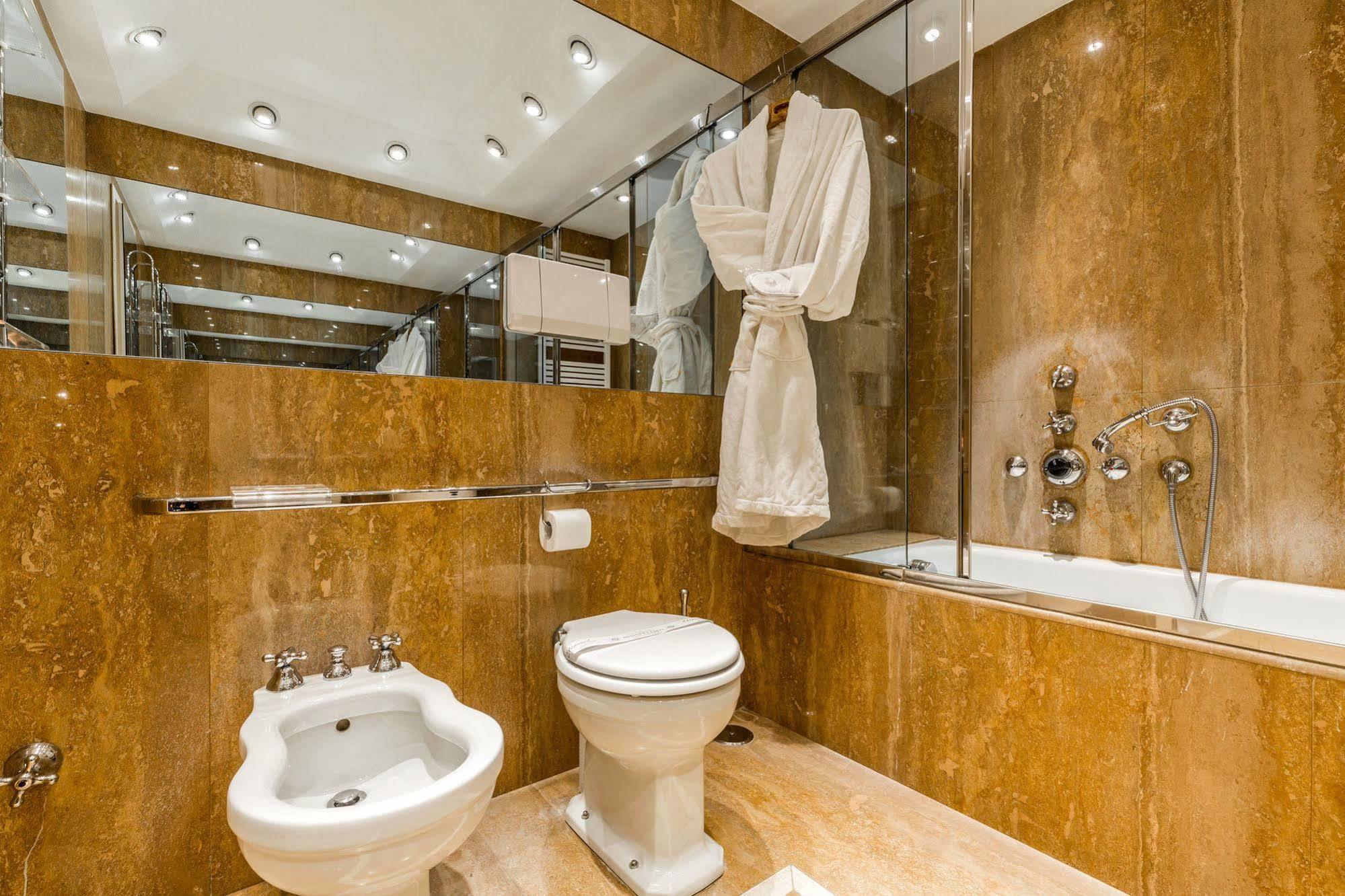 Very In Historical 1600 Palace With Lift A Few Min Walk From San Marco Square Venedig