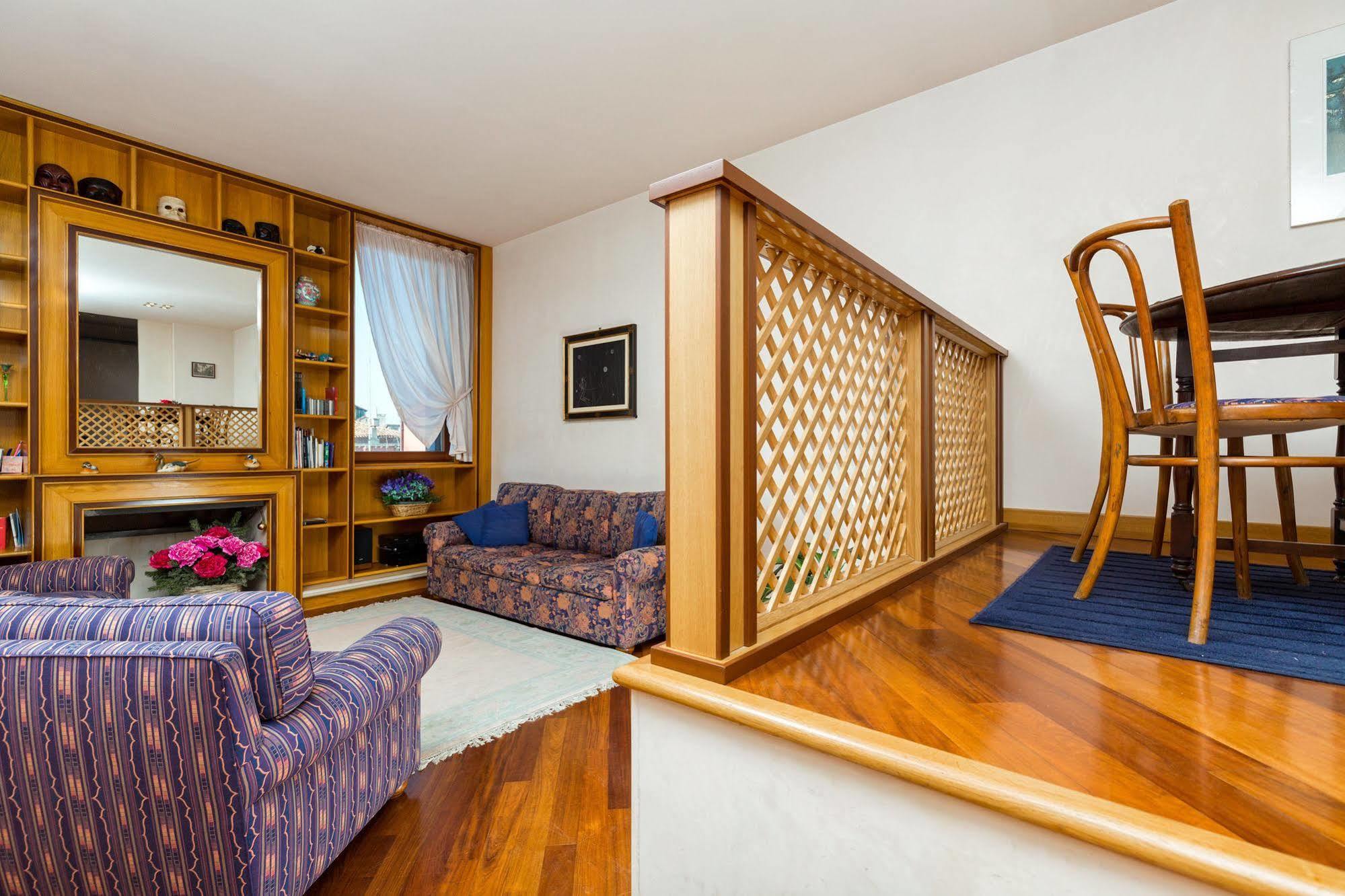 Lejlighed Very In Historical 1600 Palace With Lift A Few Min Walk From San Marco Square *