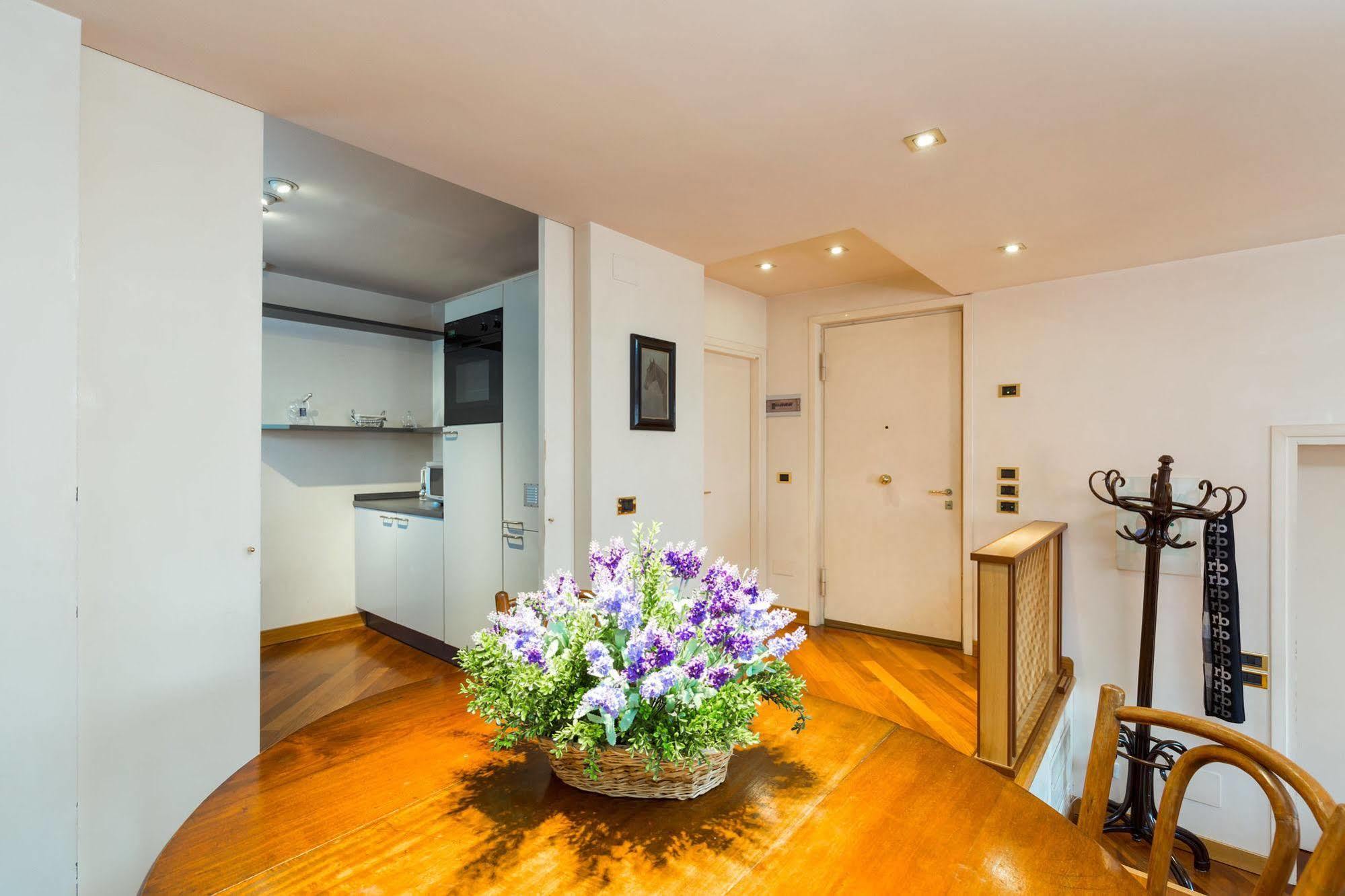 Lejlighed Very In Historical 1600 Palace With Lift A Few Min Walk From San Marco Square *